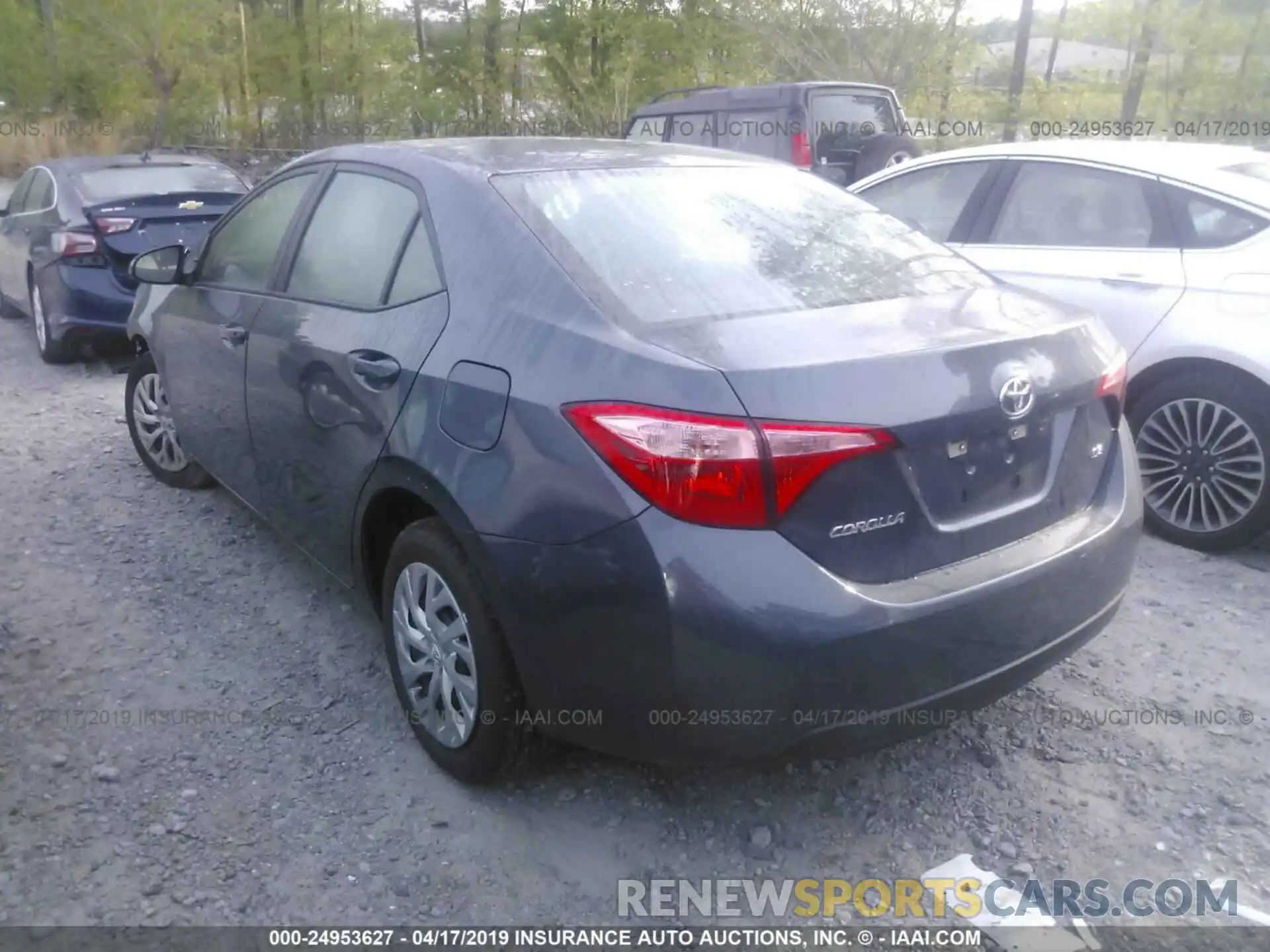 3 Photograph of a damaged car 5YFBURHE9KP923085 TOYOTA COROLLA 2019