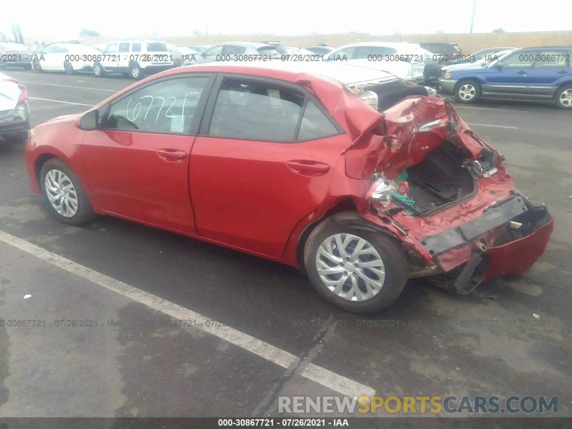 3 Photograph of a damaged car 5YFBURHE9KP923281 TOYOTA COROLLA 2019