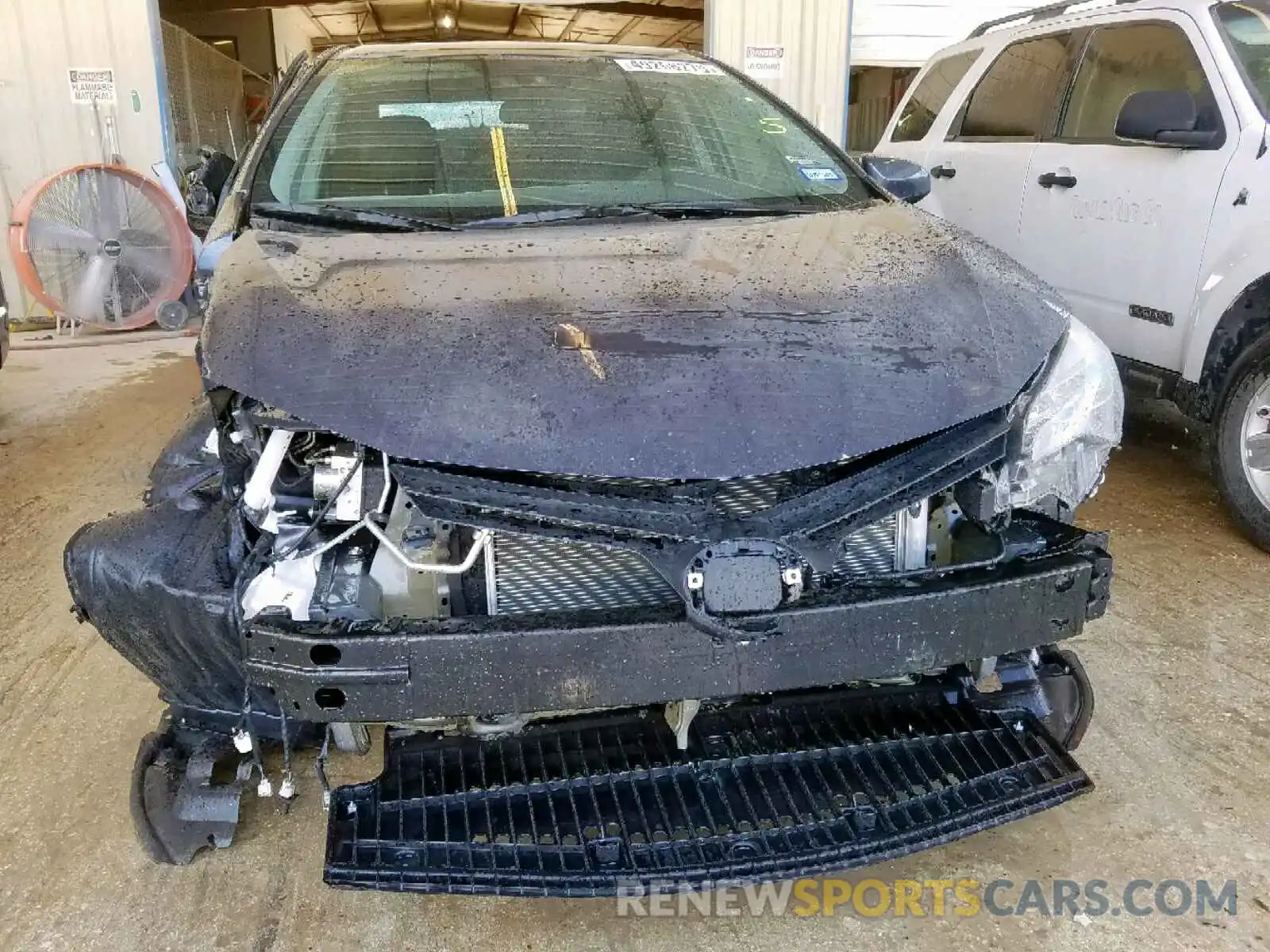 9 Photograph of a damaged car 5YFBURHE9KP923748 TOYOTA COROLLA 2019