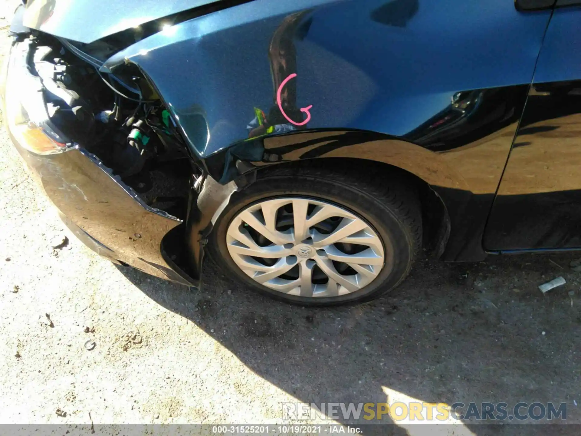 12 Photograph of a damaged car 5YFBURHE9KP924477 TOYOTA COROLLA 2019