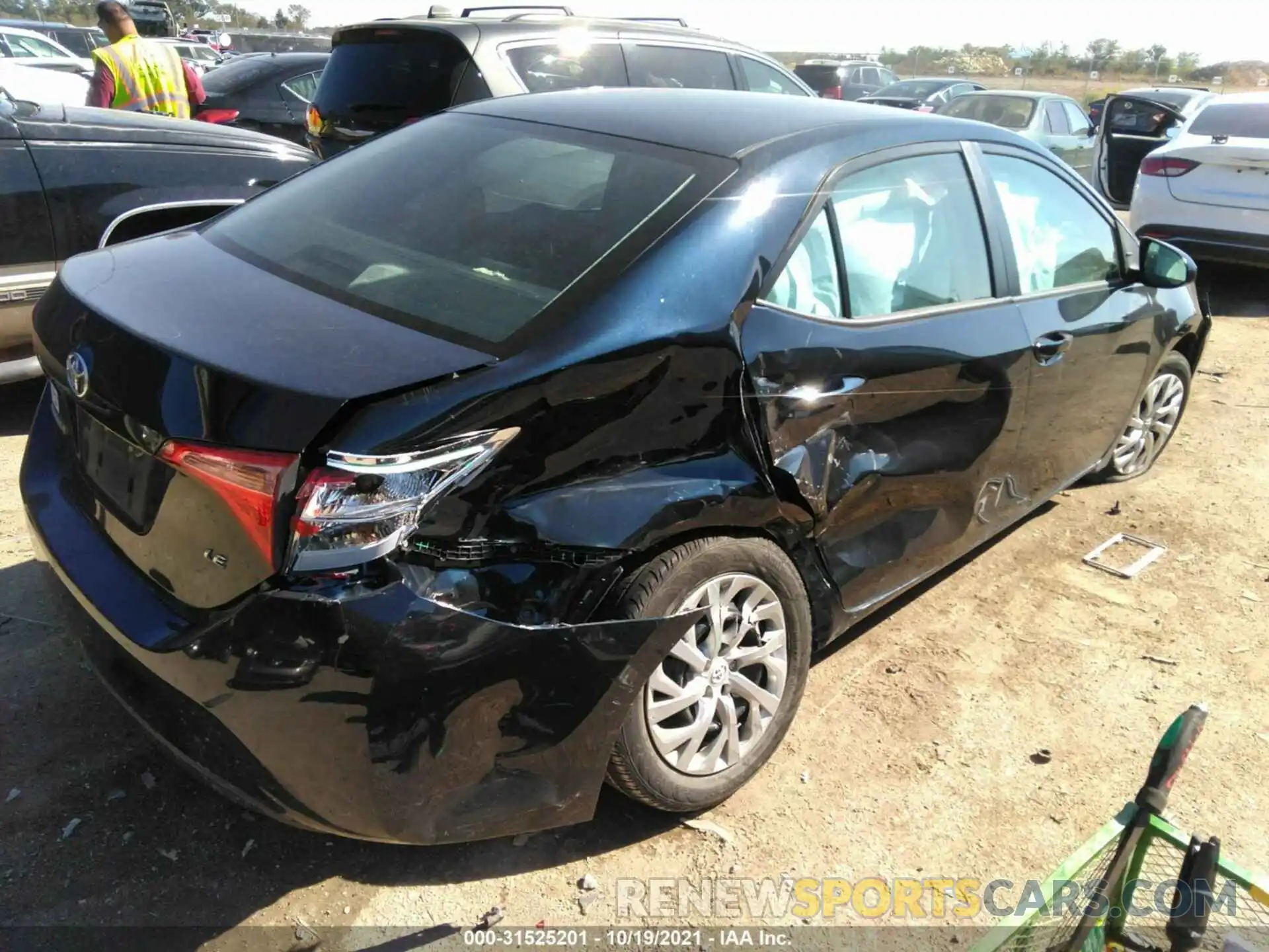 4 Photograph of a damaged car 5YFBURHE9KP924477 TOYOTA COROLLA 2019