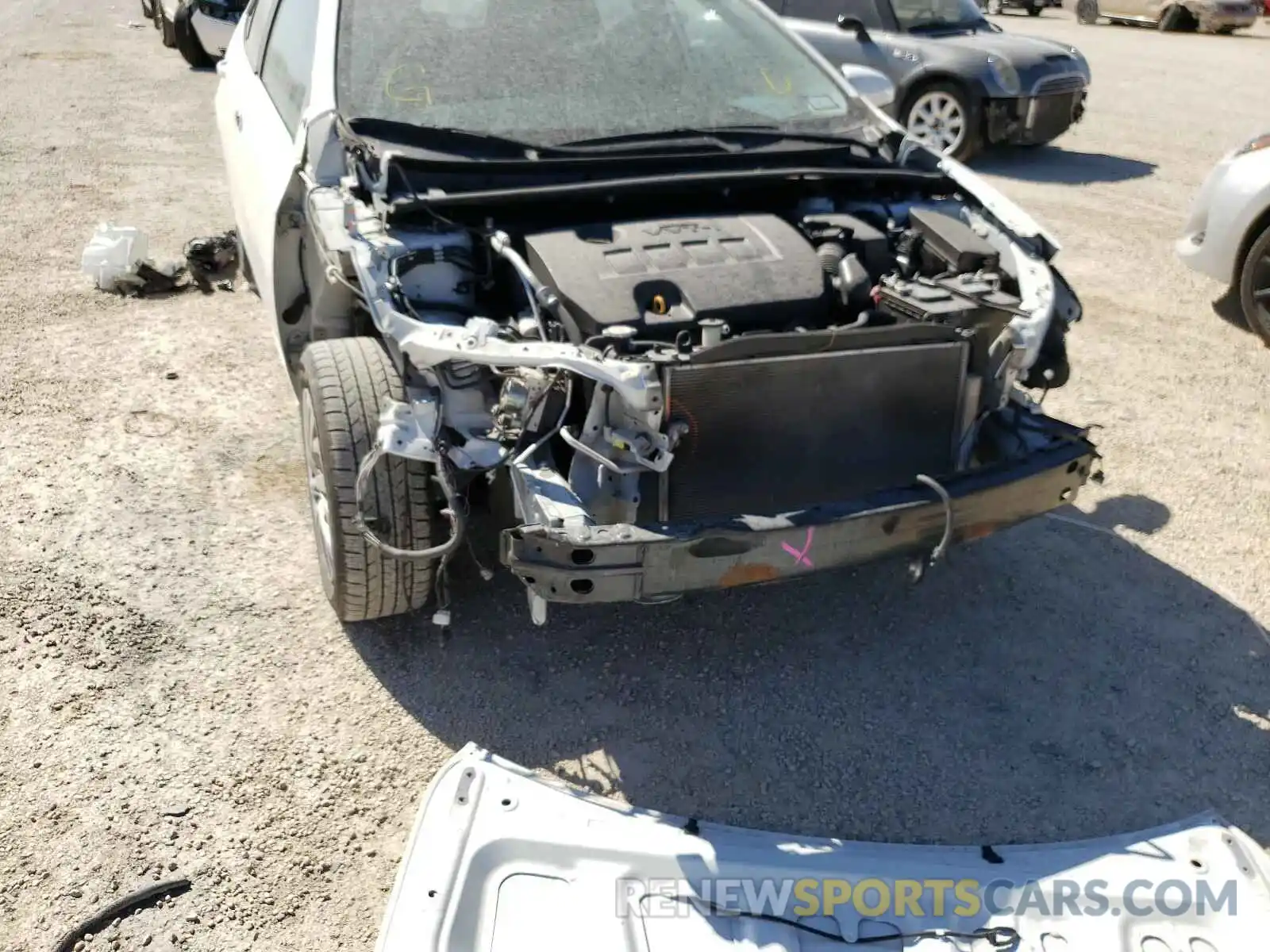 9 Photograph of a damaged car 5YFBURHE9KP925029 TOYOTA COROLLA 2019