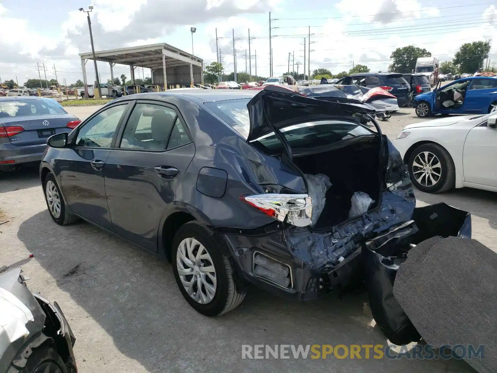3 Photograph of a damaged car 5YFBURHE9KP925161 TOYOTA COROLLA 2019