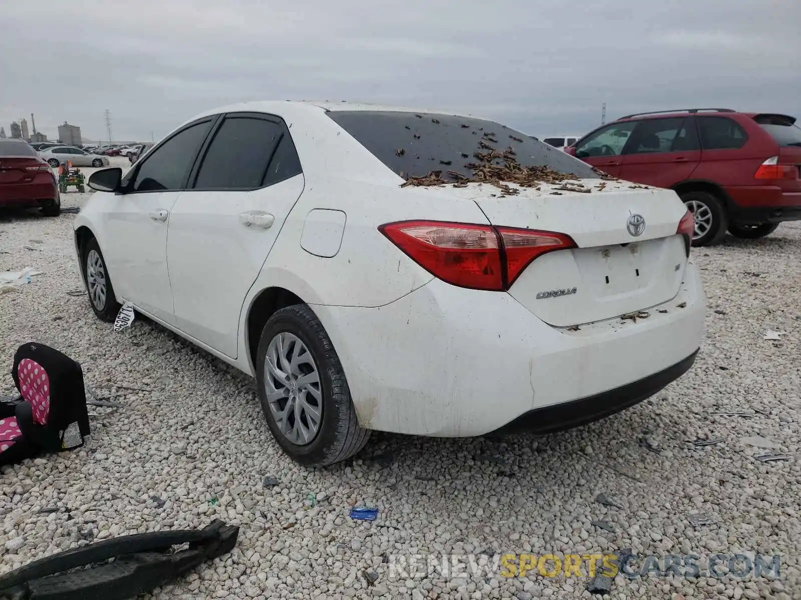 3 Photograph of a damaged car 5YFBURHE9KP925371 TOYOTA COROLLA 2019