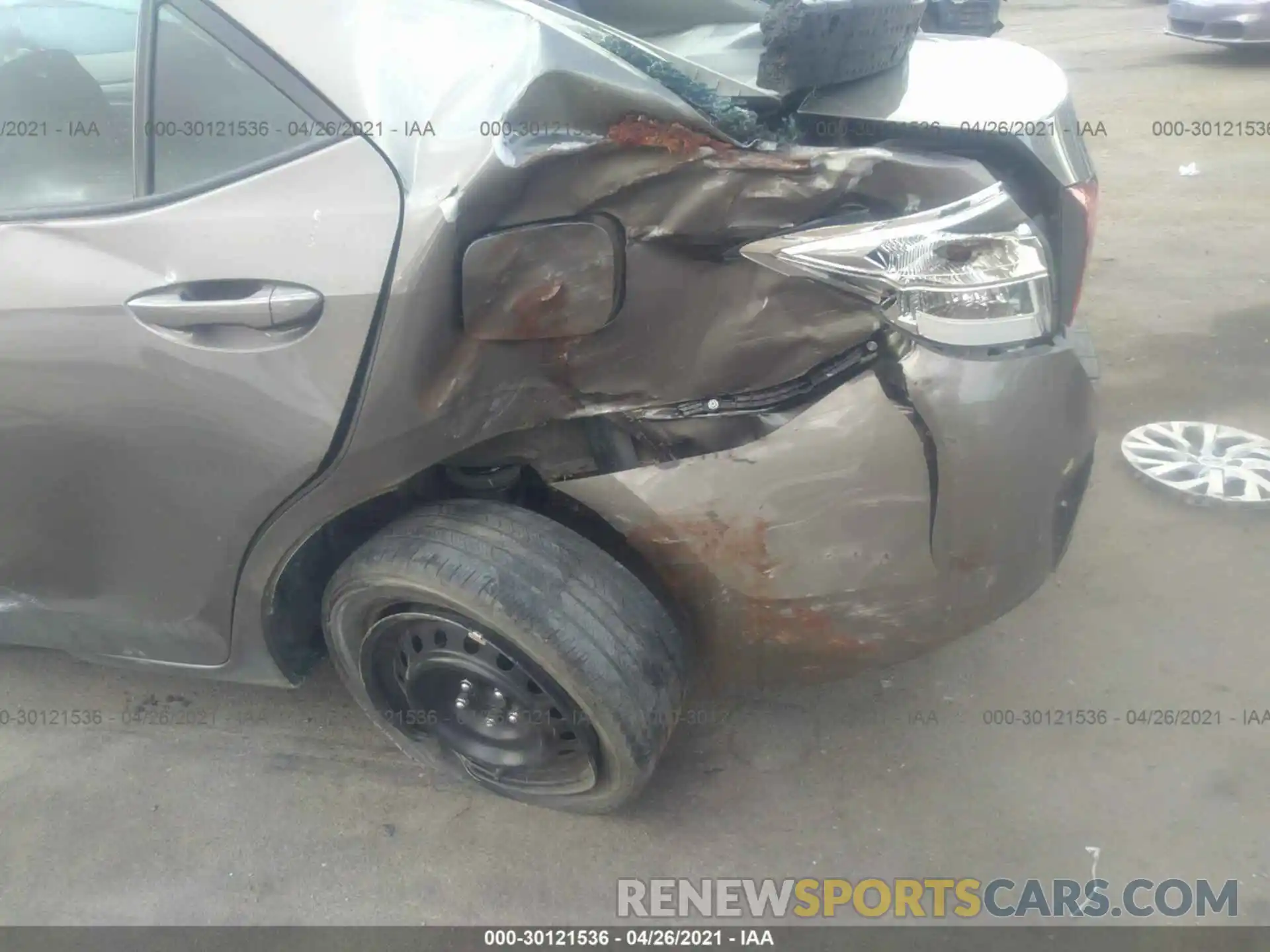 6 Photograph of a damaged car 5YFBURHE9KP925404 TOYOTA COROLLA 2019