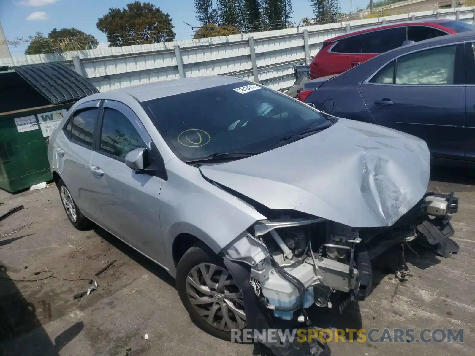 1 Photograph of a damaged car 5YFBURHE9KP925631 TOYOTA COROLLA 2019