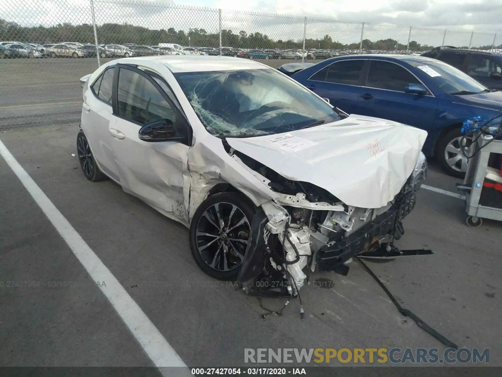 1 Photograph of a damaged car 5YFBURHE9KP925726 TOYOTA COROLLA 2019