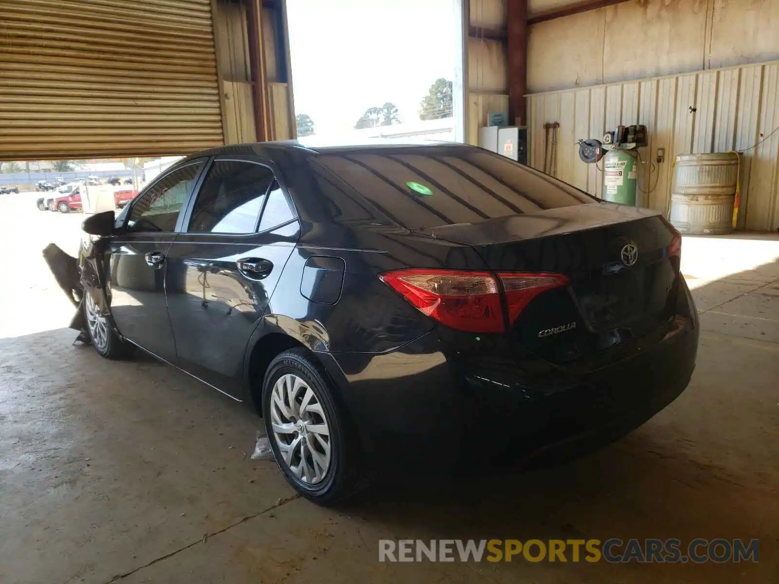 3 Photograph of a damaged car 5YFBURHE9KP926486 TOYOTA COROLLA 2019