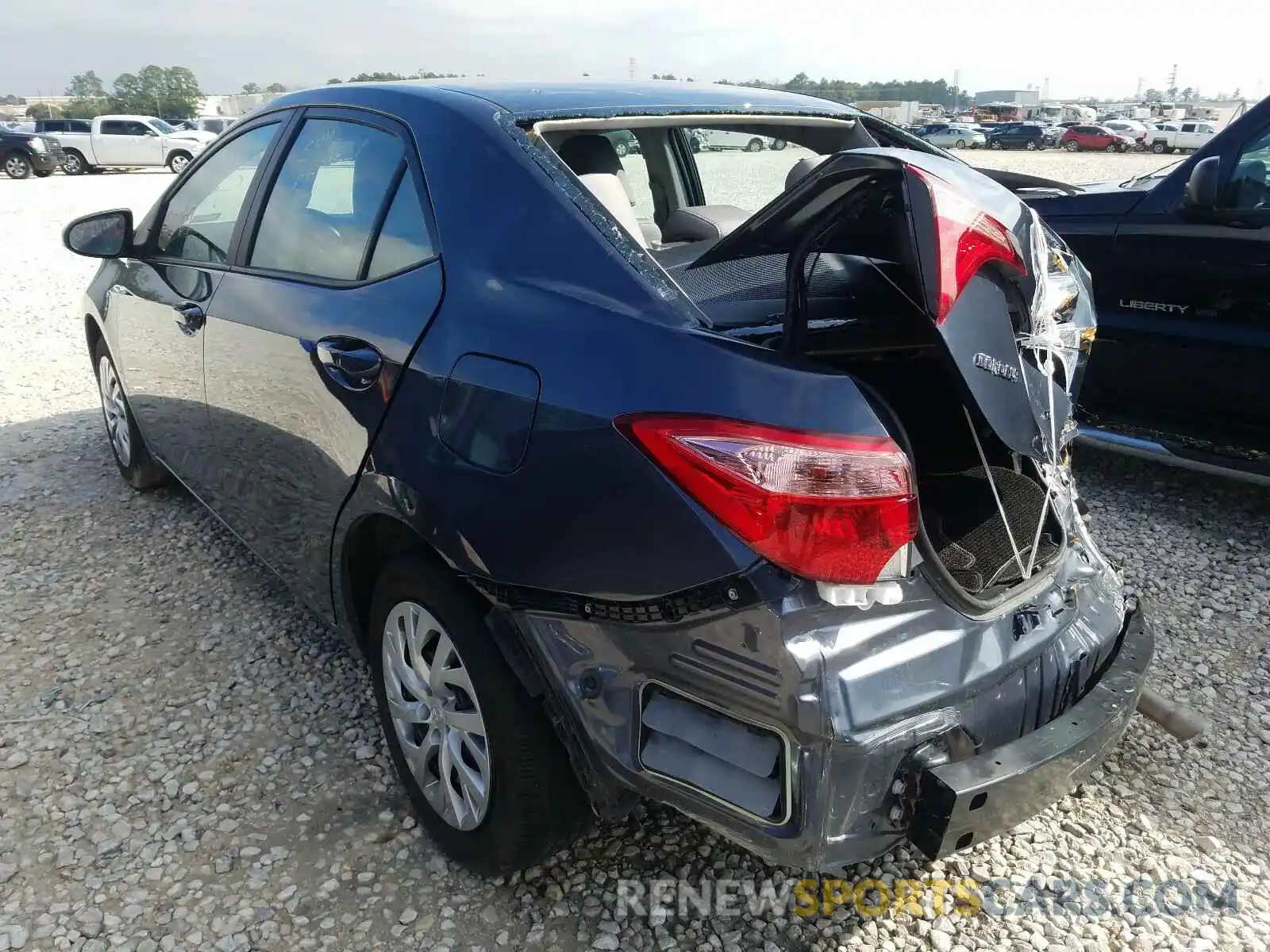 3 Photograph of a damaged car 5YFBURHE9KP926648 TOYOTA COROLLA 2019