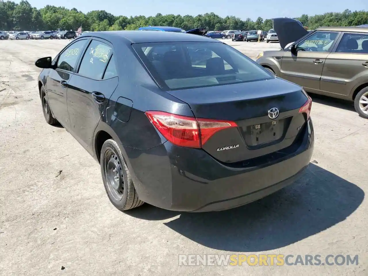 3 Photograph of a damaged car 5YFBURHE9KP927153 TOYOTA COROLLA 2019