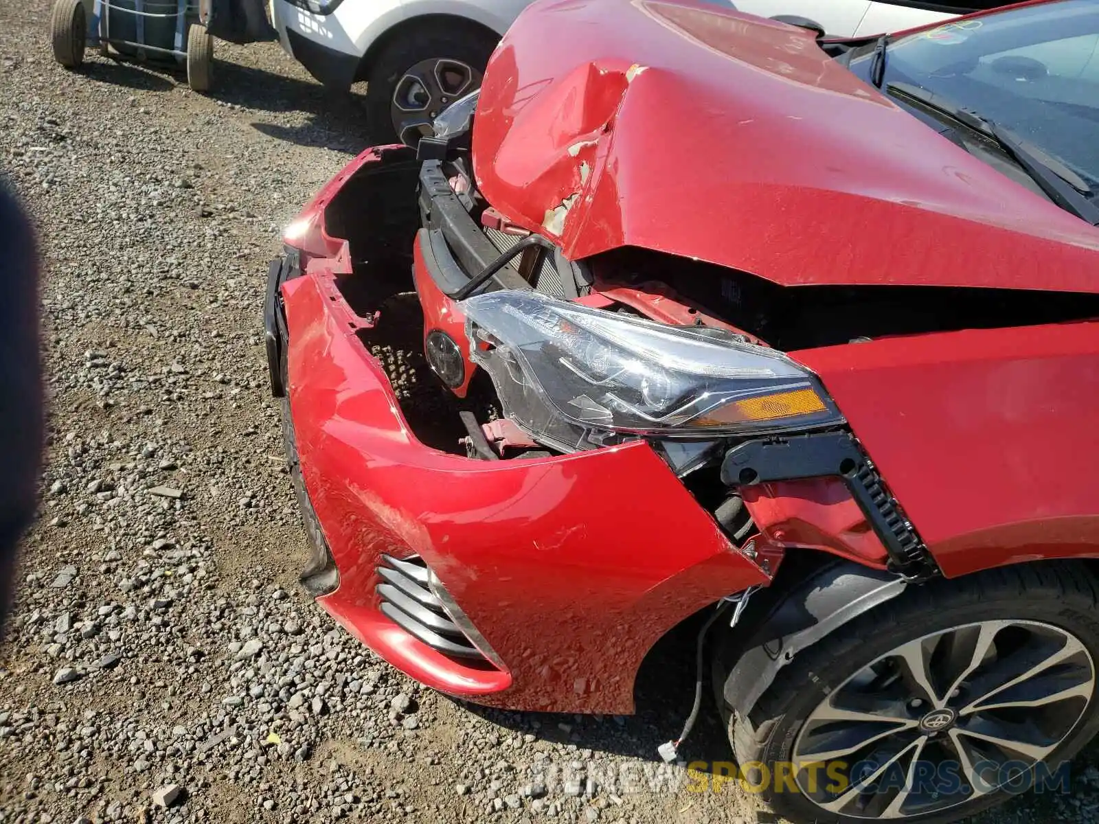 9 Photograph of a damaged car 5YFBURHE9KP927380 TOYOTA COROLLA 2019
