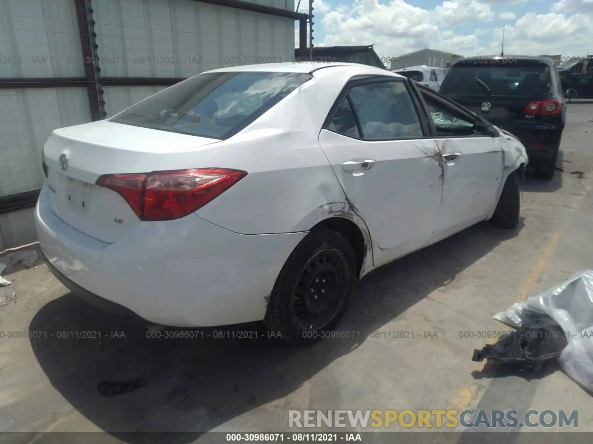 4 Фотография поврежденного автомобиля 5YFBURHE9KP931476 TOYOTA COROLLA 2019