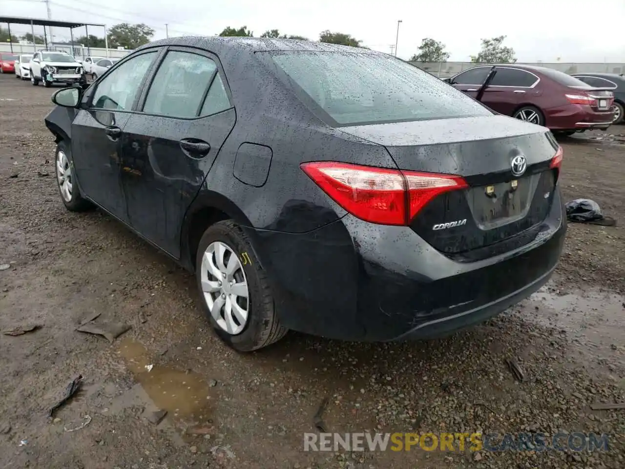 3 Photograph of a damaged car 5YFBURHE9KP931557 TOYOTA COROLLA 2019