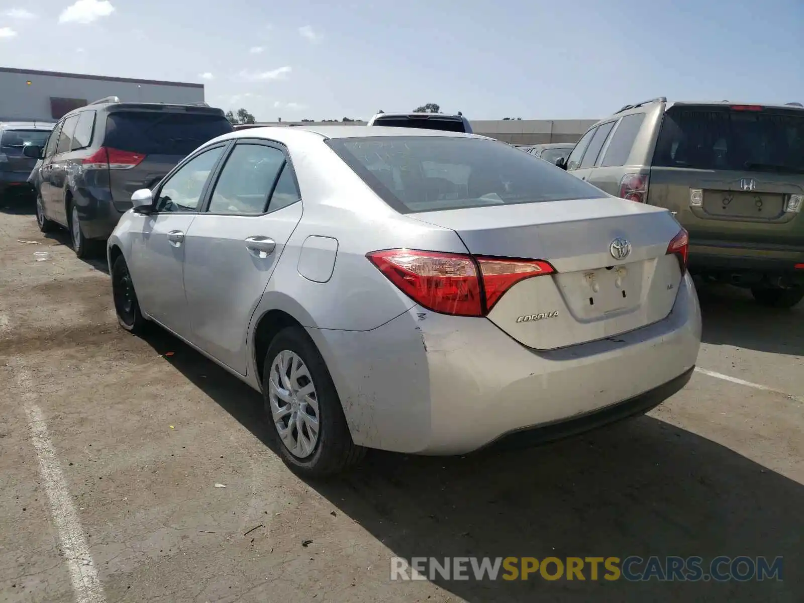 3 Photograph of a damaged car 5YFBURHE9KP932482 TOYOTA COROLLA 2019