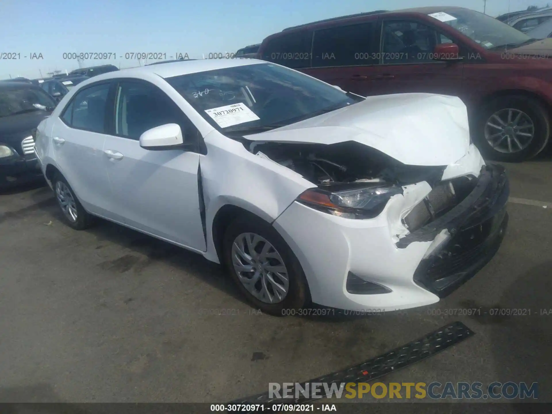 1 Photograph of a damaged car 5YFBURHE9KP932773 TOYOTA COROLLA 2019