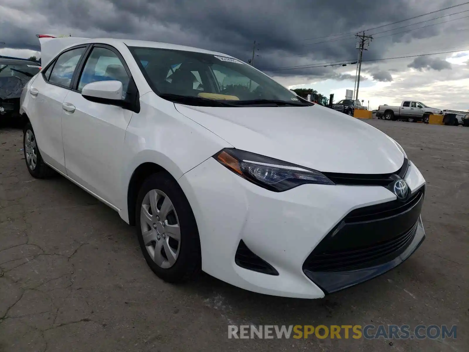 1 Photograph of a damaged car 5YFBURHE9KP932899 TOYOTA COROLLA 2019