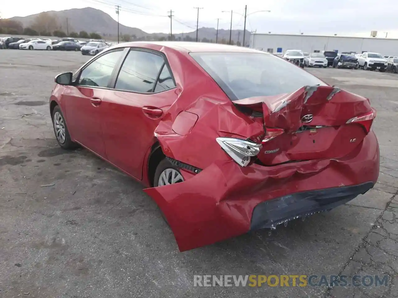 3 Photograph of a damaged car 5YFBURHE9KP933390 TOYOTA COROLLA 2019