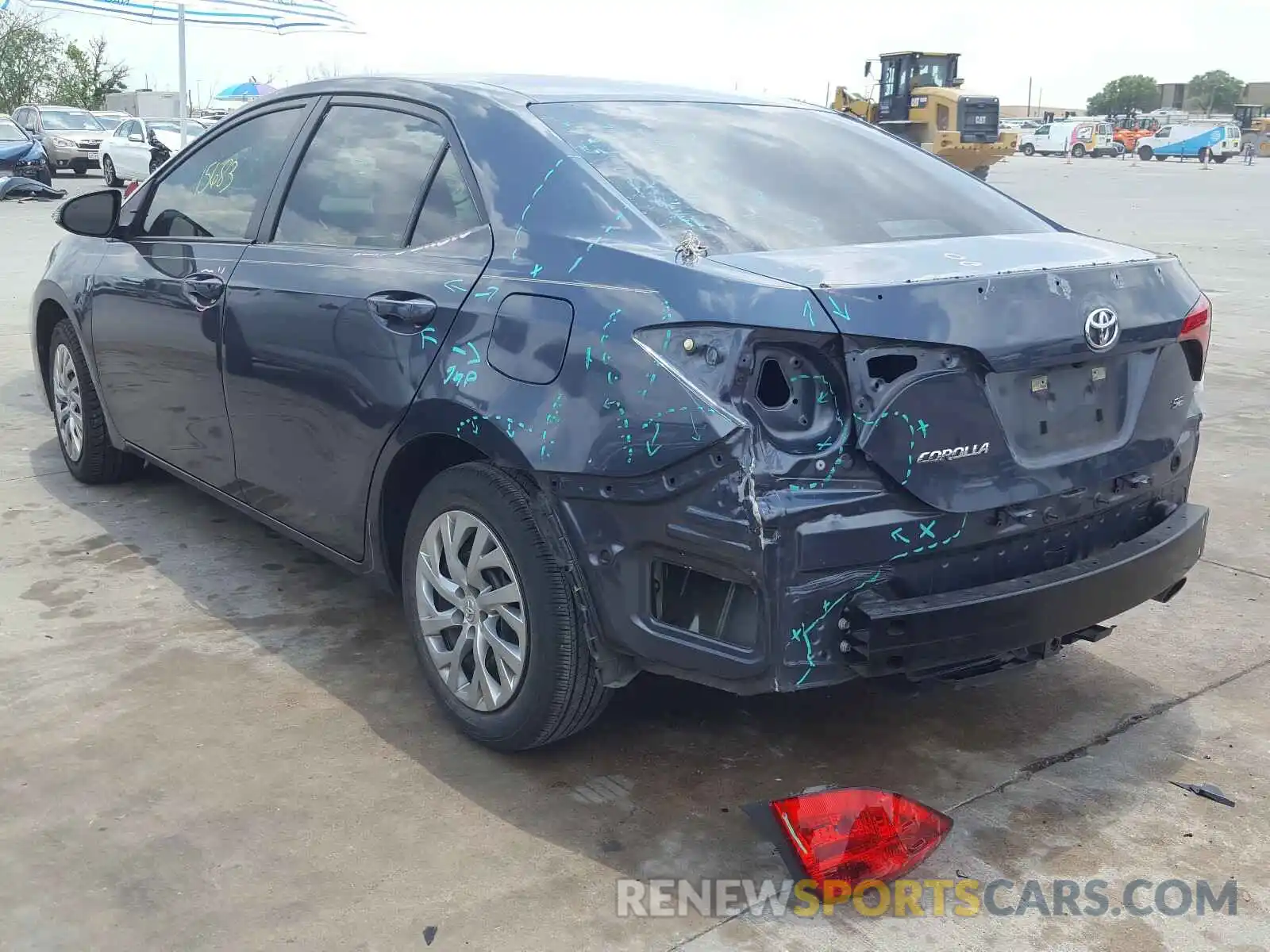 3 Photograph of a damaged car 5YFBURHE9KP933471 TOYOTA COROLLA 2019