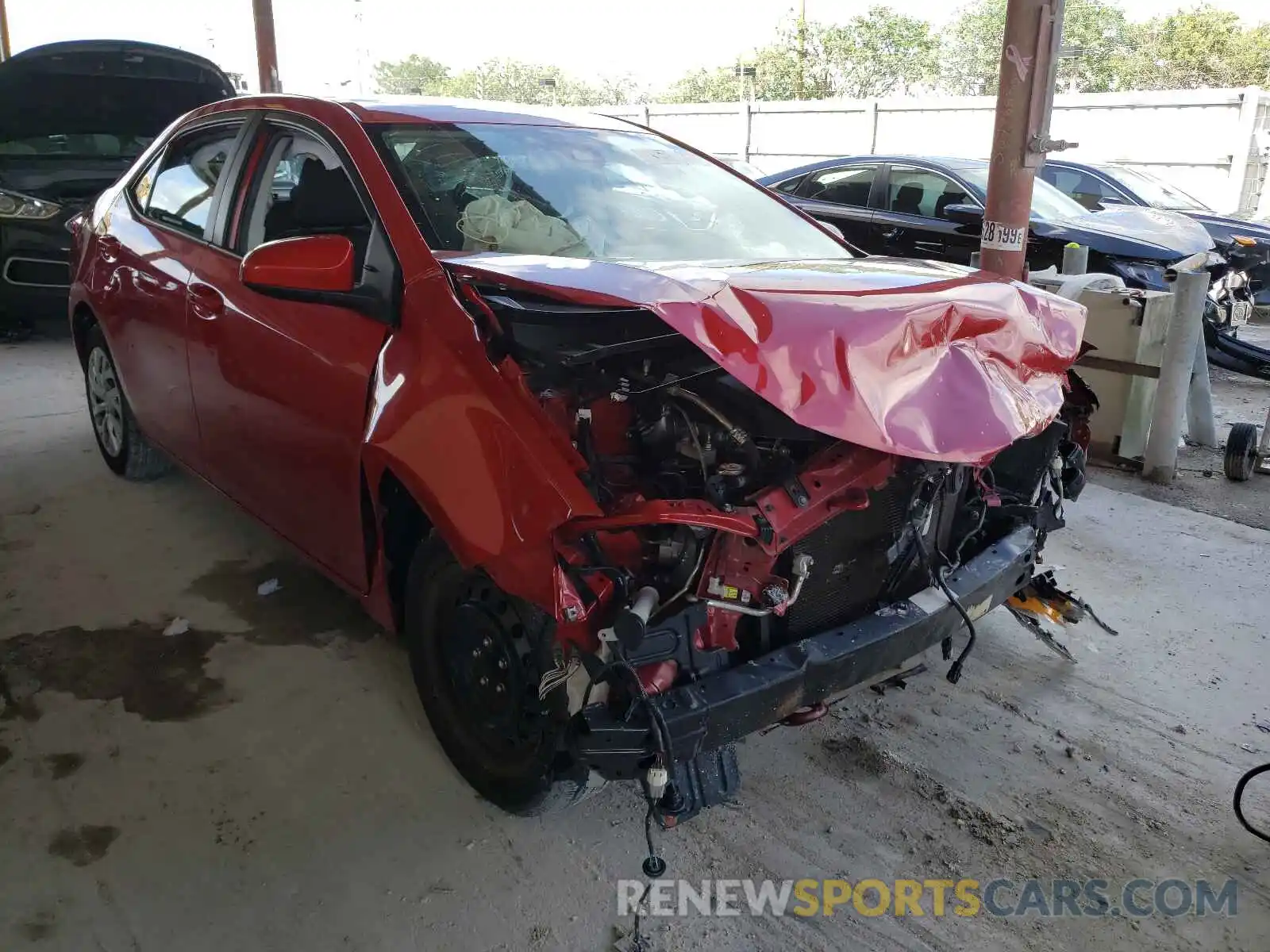 1 Photograph of a damaged car 5YFBURHE9KP933714 TOYOTA COROLLA 2019