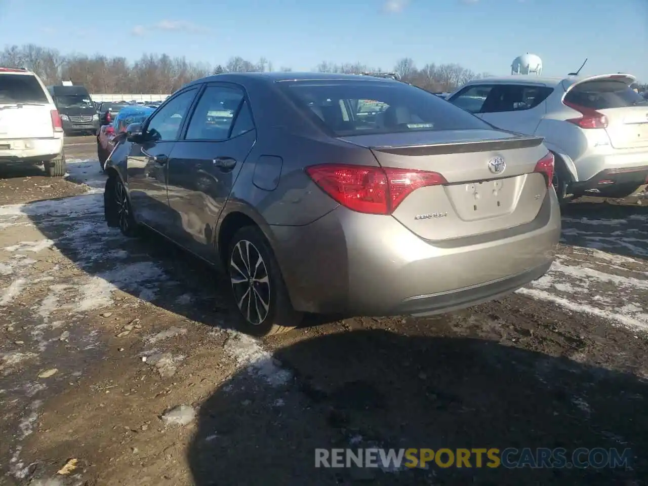 3 Photograph of a damaged car 5YFBURHE9KP935060 TOYOTA COROLLA 2019