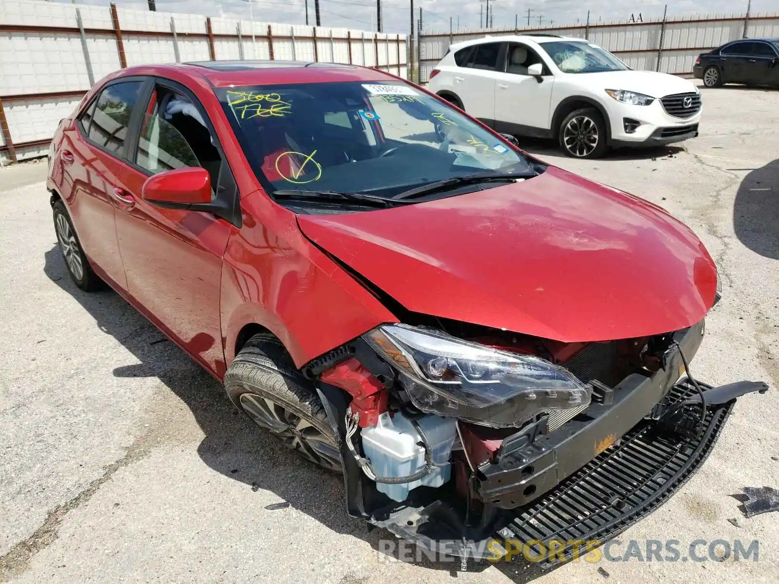 1 Фотография поврежденного автомобиля 5YFBURHE9KP935219 TOYOTA COROLLA 2019