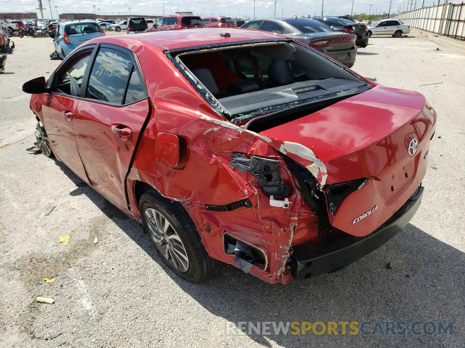 3 Photograph of a damaged car 5YFBURHE9KP935219 TOYOTA COROLLA 2019