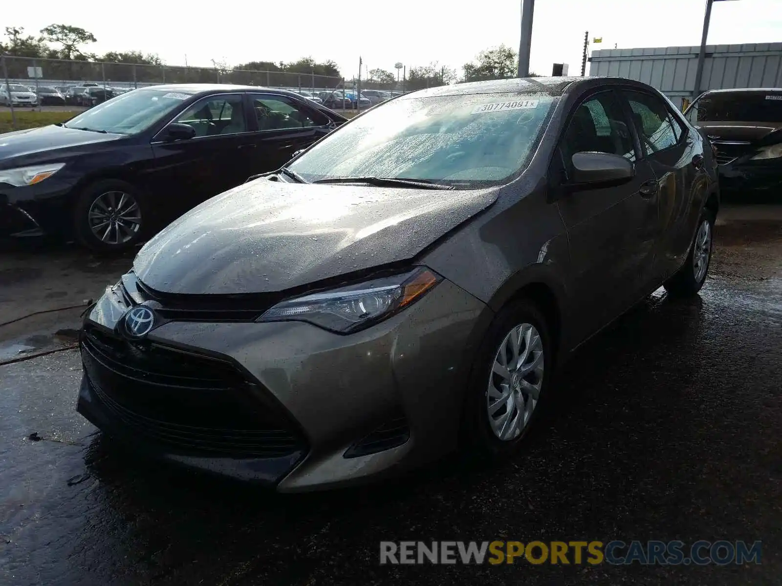 2 Photograph of a damaged car 5YFBURHE9KP935351 TOYOTA COROLLA 2019