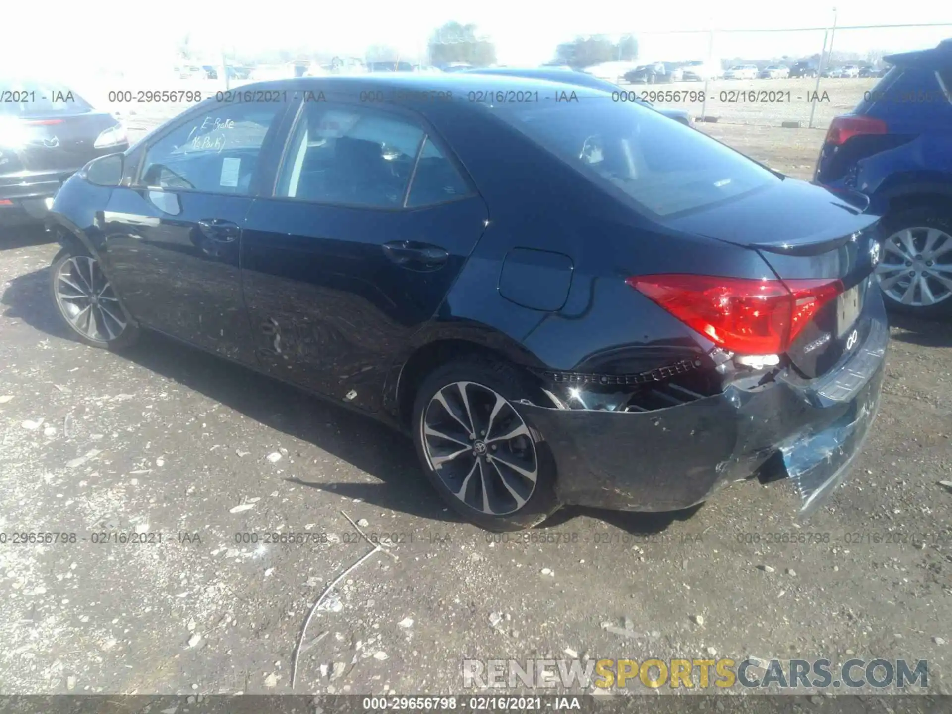 3 Photograph of a damaged car 5YFBURHE9KP935561 TOYOTA COROLLA 2019