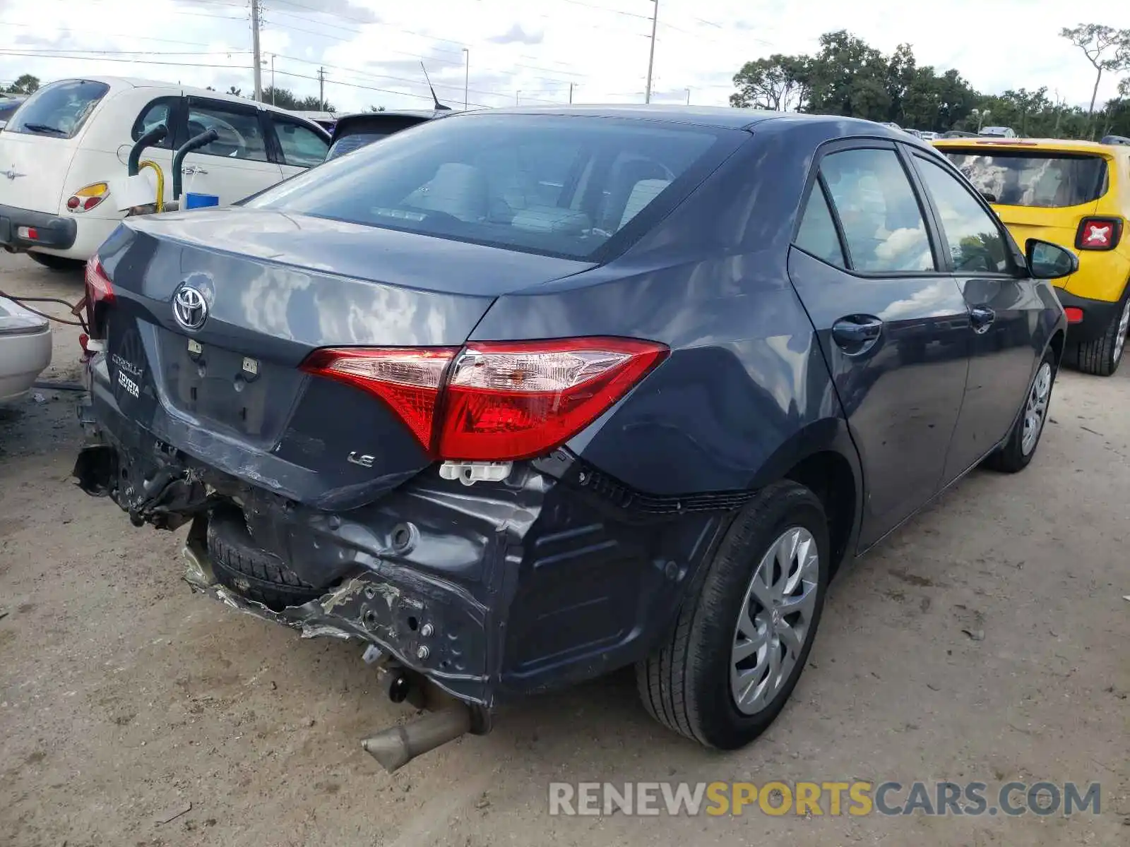 4 Photograph of a damaged car 5YFBURHE9KP935754 TOYOTA COROLLA 2019