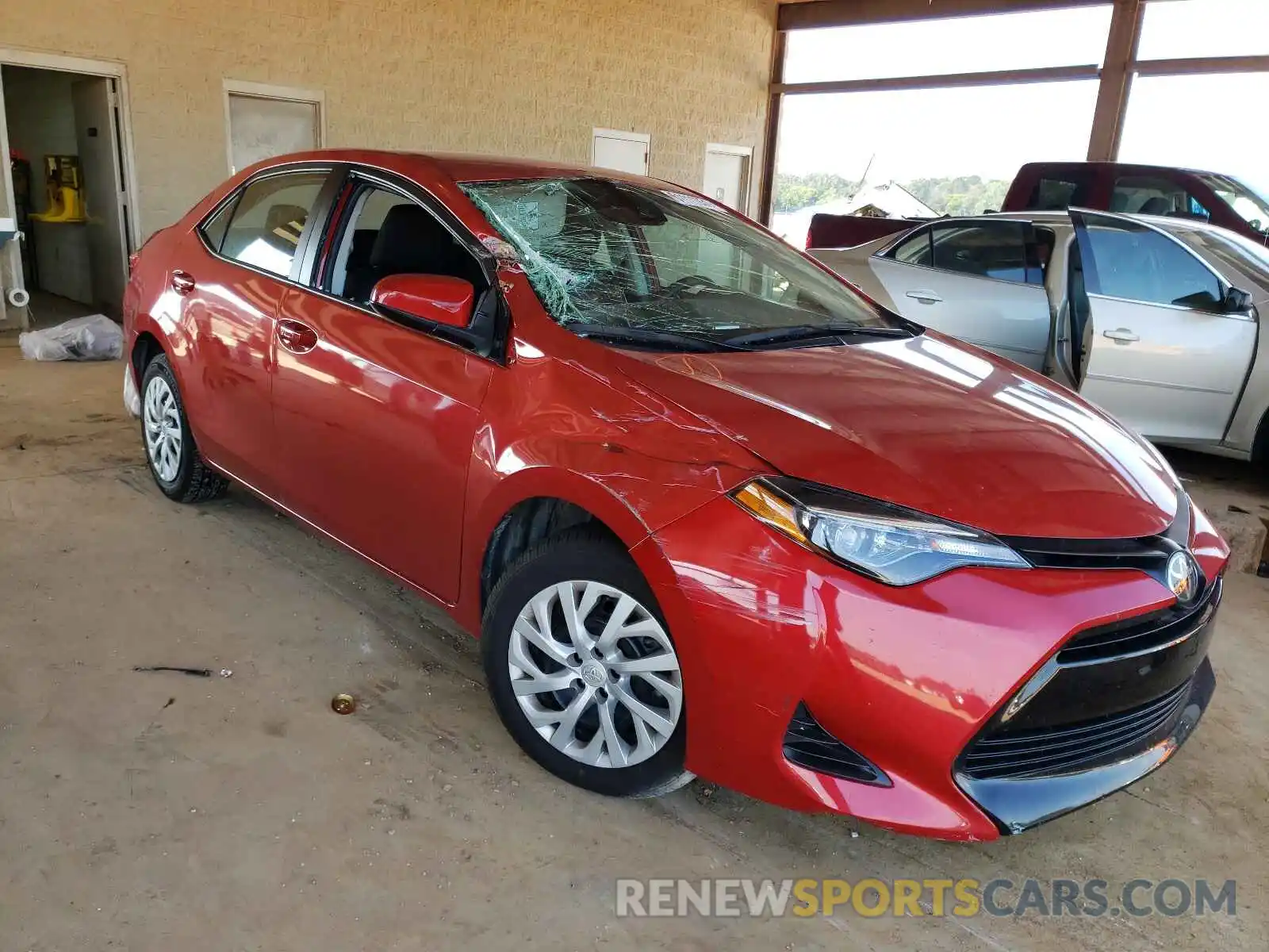 1 Photograph of a damaged car 5YFBURHE9KP935950 TOYOTA COROLLA 2019