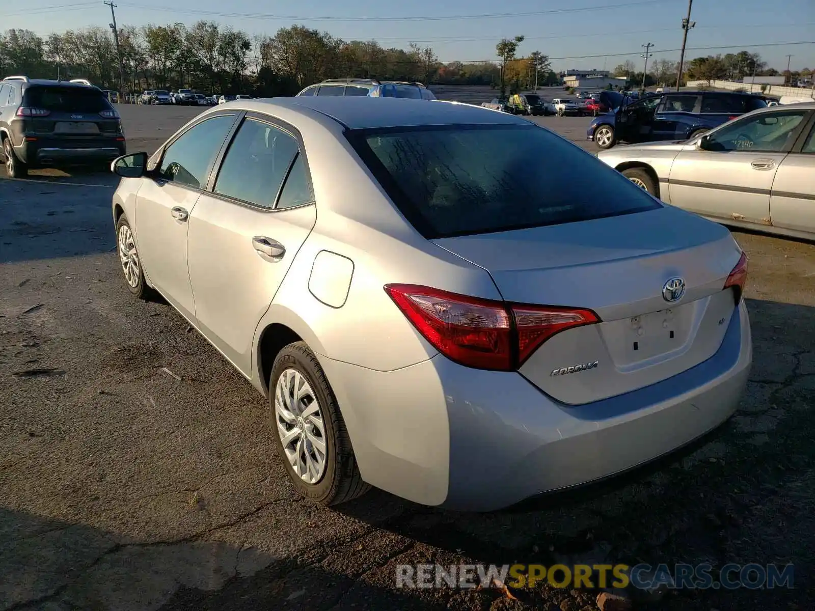 3 Photograph of a damaged car 5YFBURHE9KP936029 TOYOTA COROLLA 2019