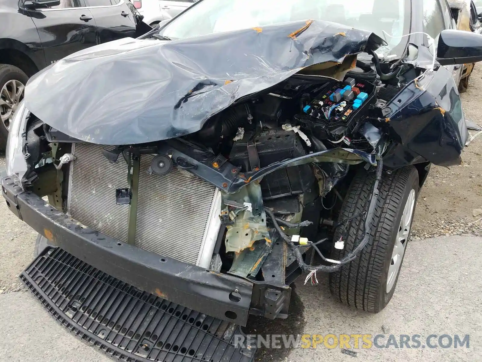 9 Photograph of a damaged car 5YFBURHE9KP936242 TOYOTA COROLLA 2019