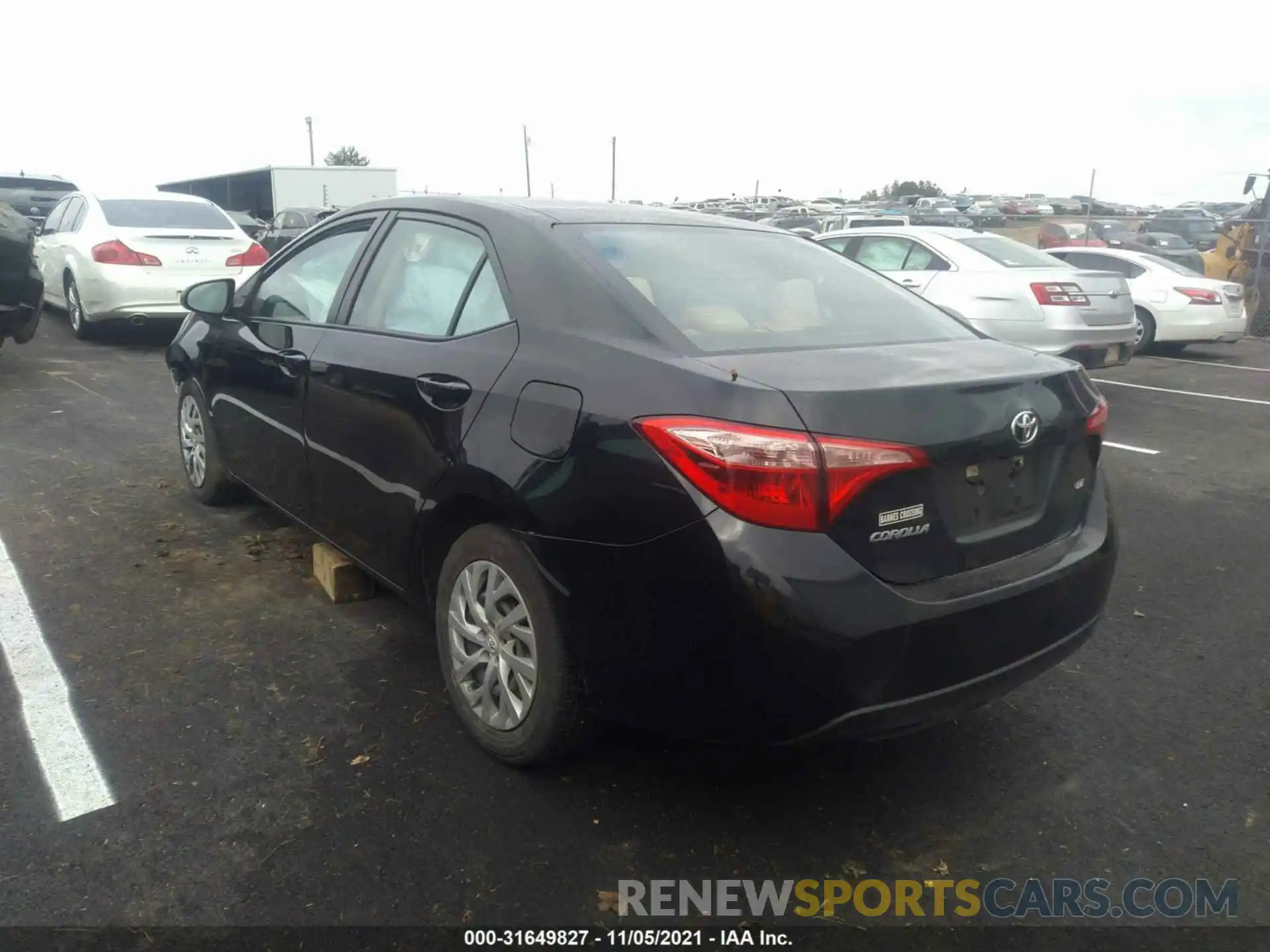 3 Photograph of a damaged car 5YFBURHE9KP936712 TOYOTA COROLLA 2019