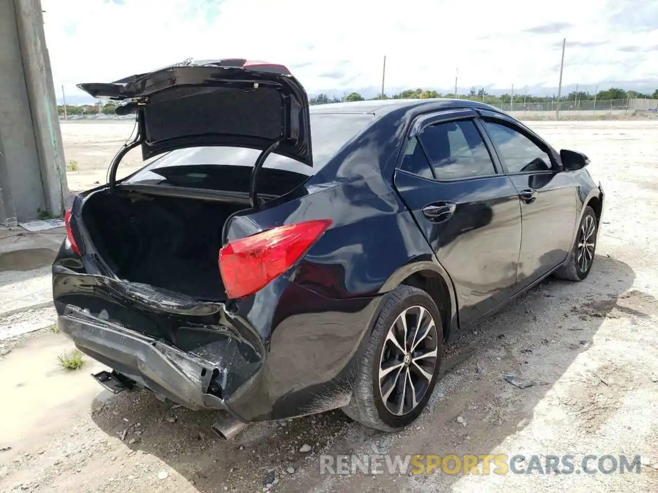 4 Photograph of a damaged car 5YFBURHE9KP937472 TOYOTA COROLLA 2019