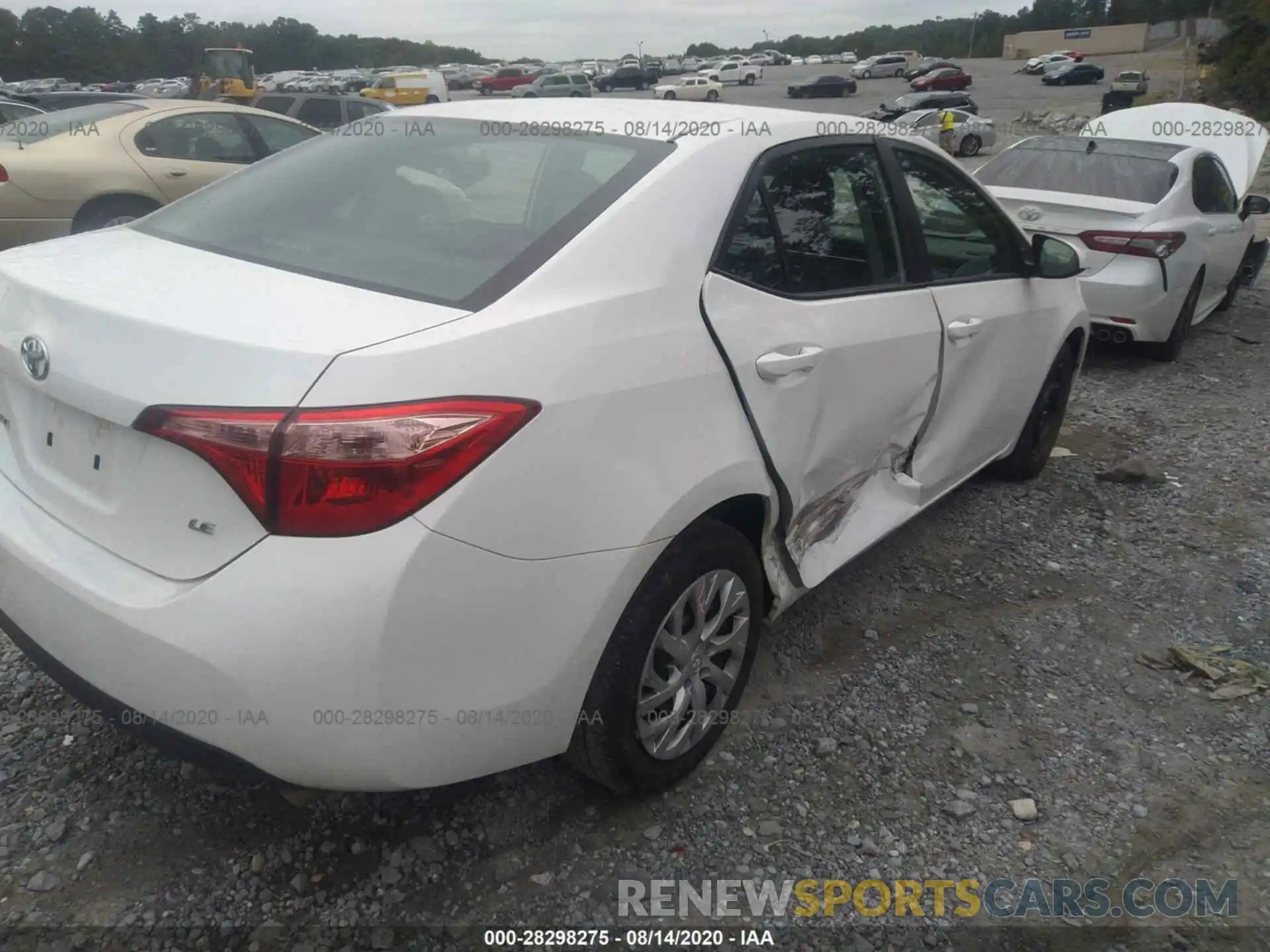 6 Photograph of a damaged car 5YFBURHE9KP939450 TOYOTA COROLLA 2019