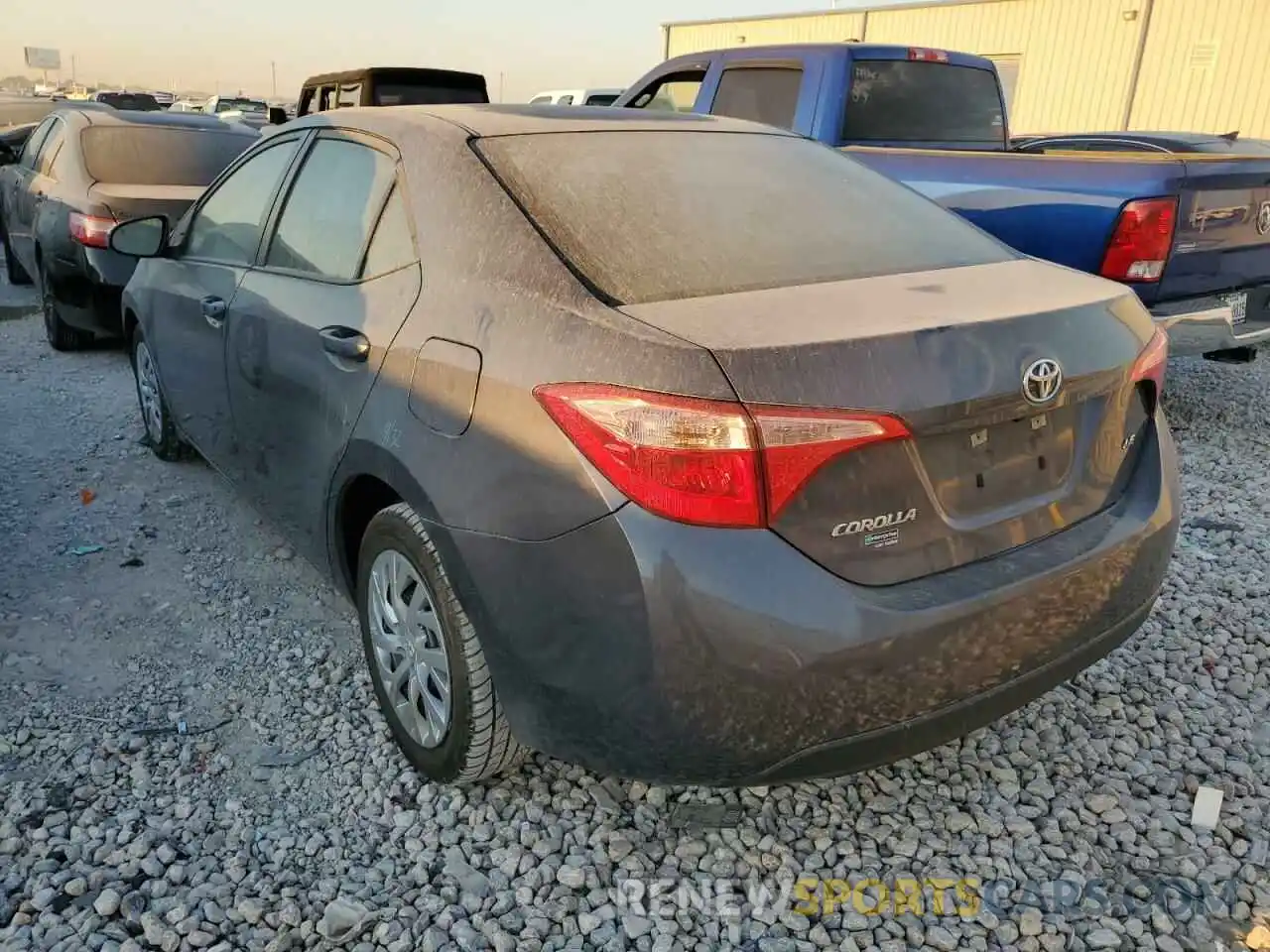 3 Photograph of a damaged car 5YFBURHE9KP939545 TOYOTA COROLLA 2019