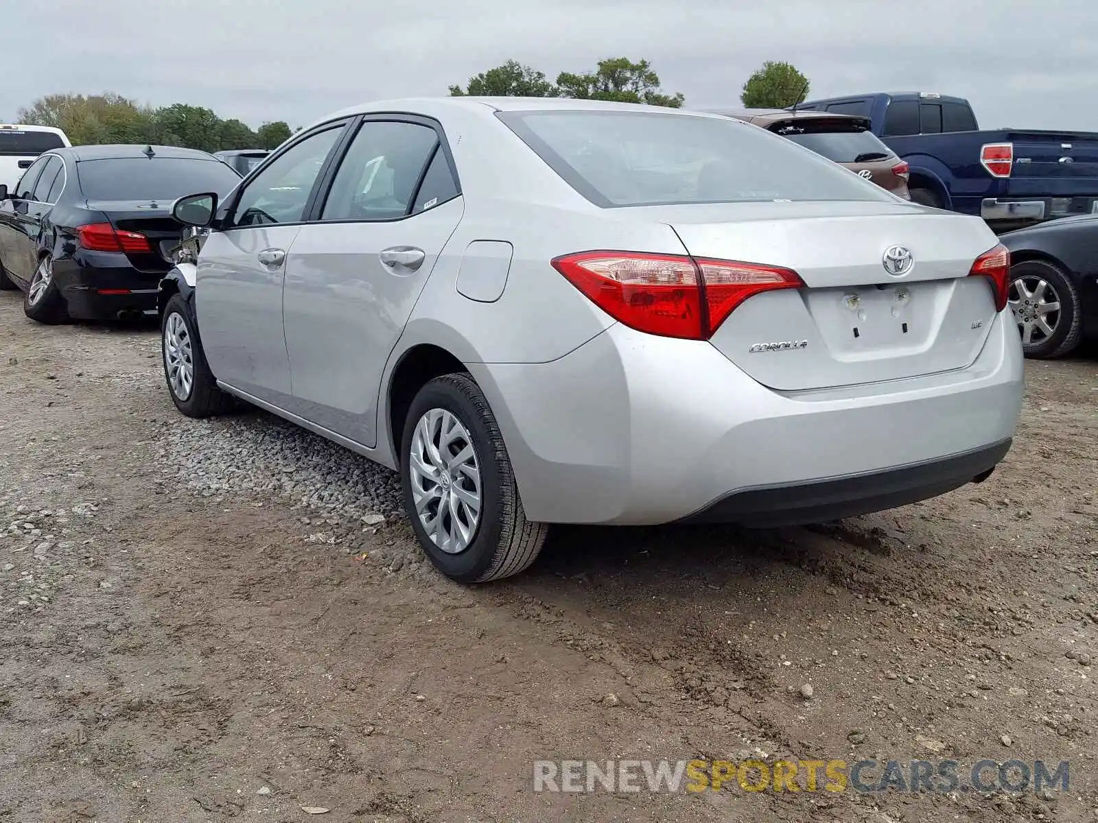 3 Photograph of a damaged car 5YFBURHE9KP939559 TOYOTA COROLLA 2019