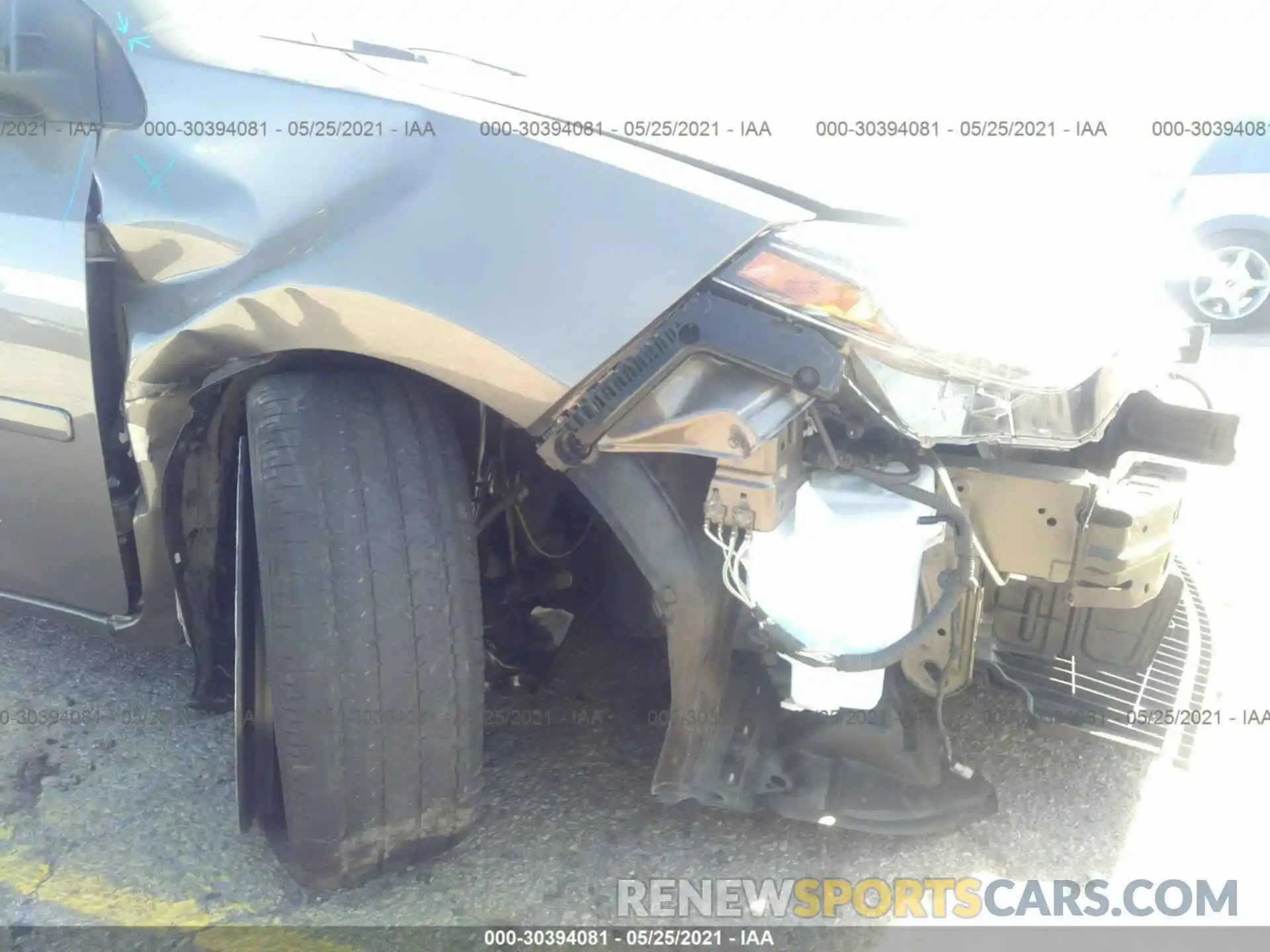 6 Photograph of a damaged car 5YFBURHE9KP940047 TOYOTA COROLLA 2019