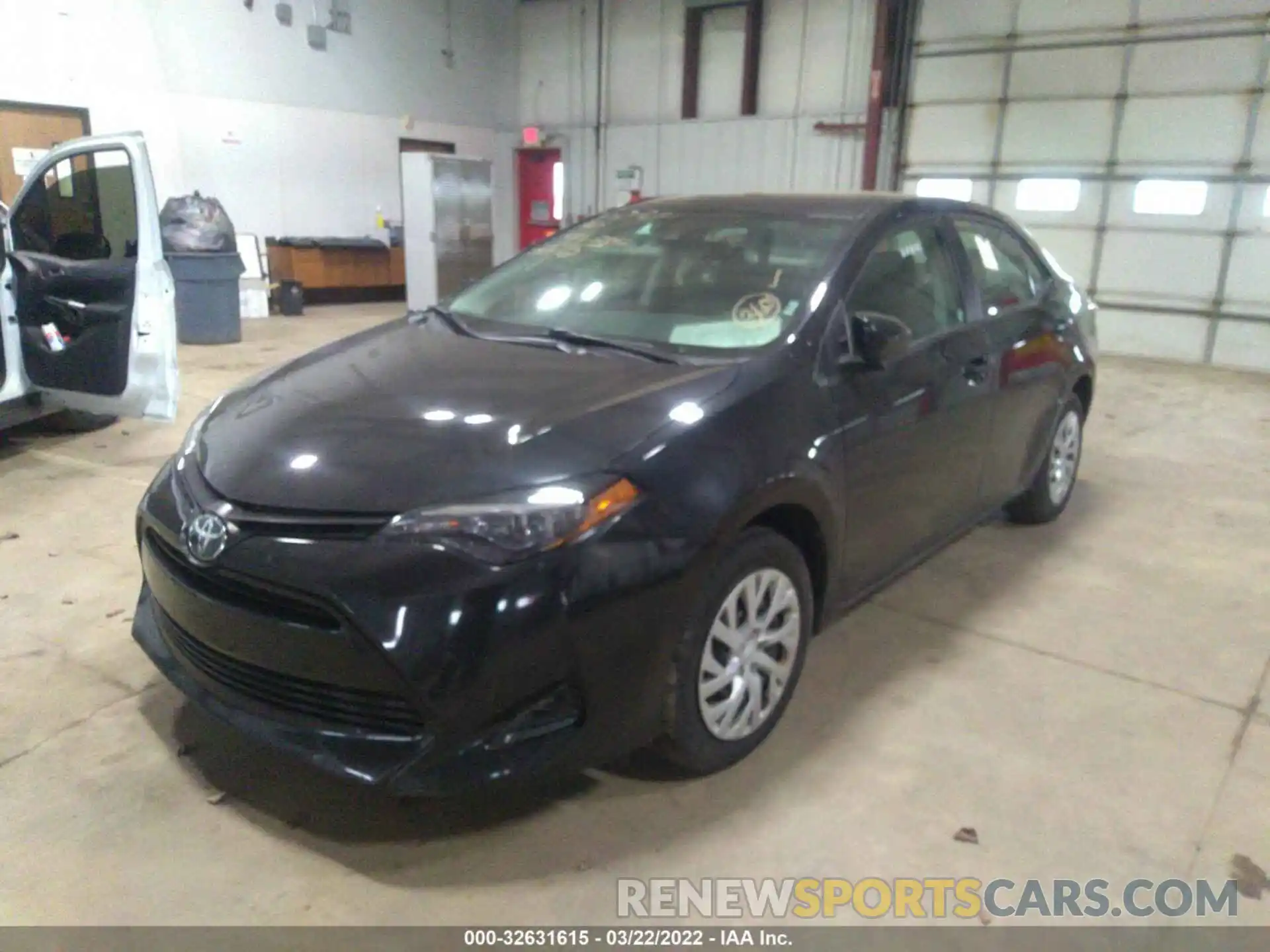 2 Photograph of a damaged car 5YFBURHE9KP940131 TOYOTA COROLLA 2019