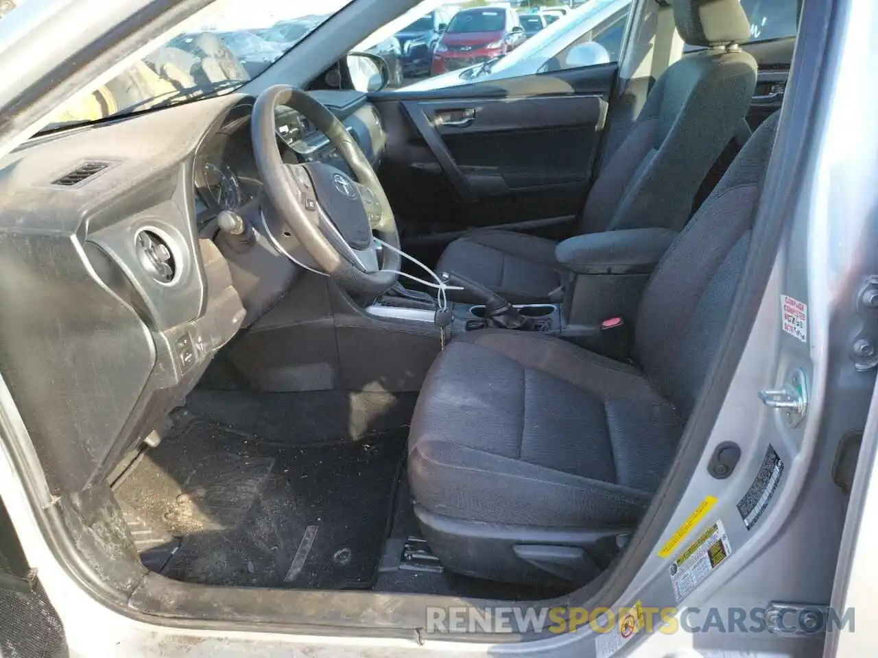 7 Photograph of a damaged car 5YFBURHE9KP940484 TOYOTA COROLLA 2019