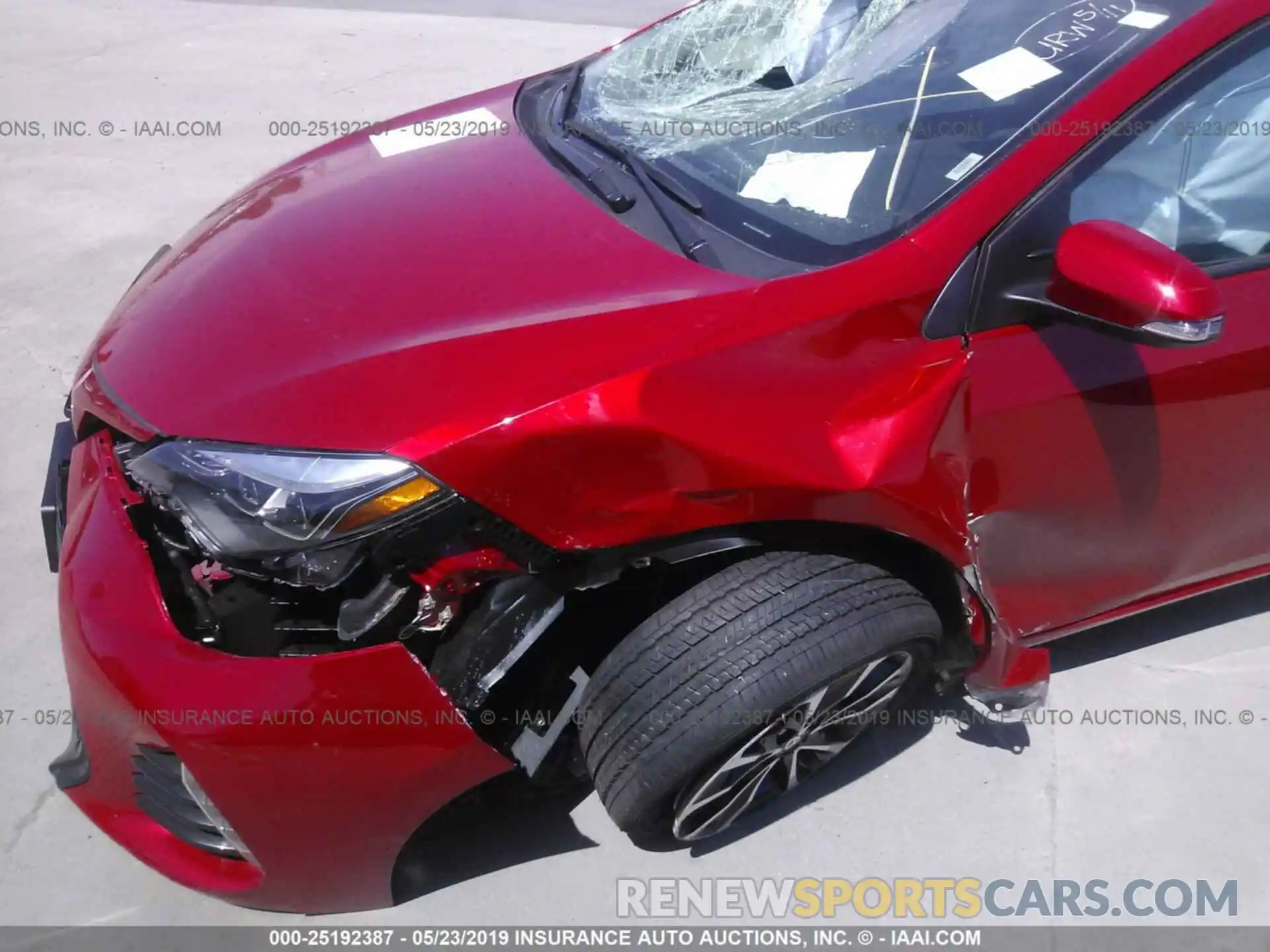 6 Photograph of a damaged car 5YFBURHE9KP940596 TOYOTA COROLLA 2019