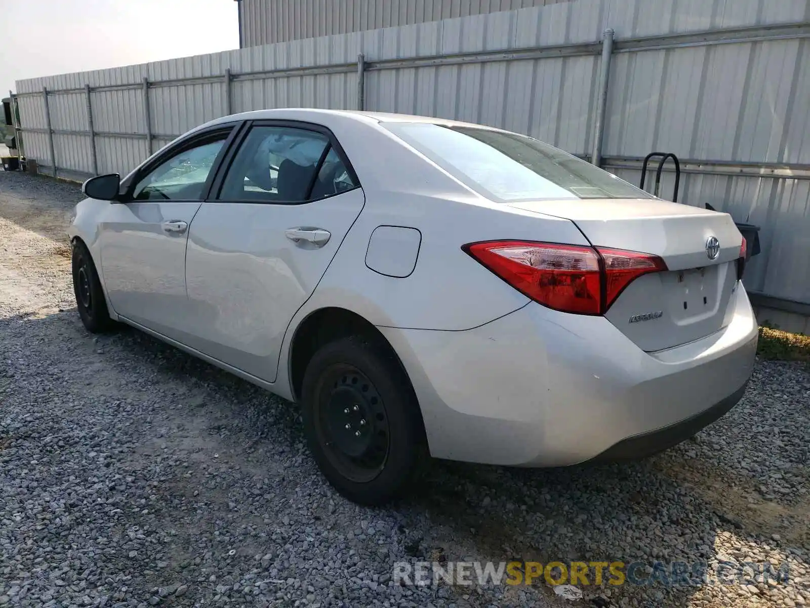 3 Photograph of a damaged car 5YFBURHE9KP940825 TOYOTA COROLLA 2019