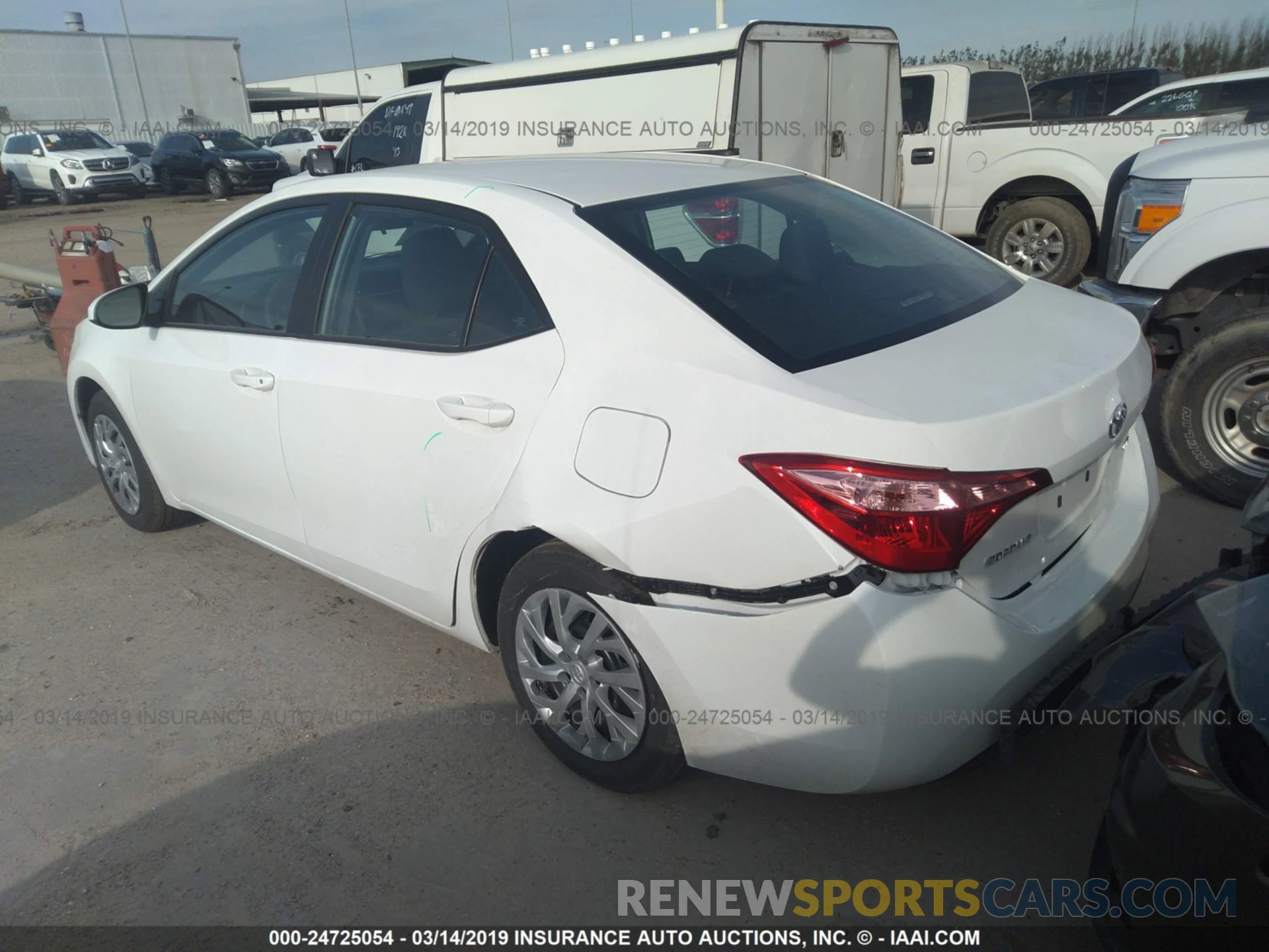 3 Photograph of a damaged car 5YFBURHE9KP941523 TOYOTA COROLLA 2019