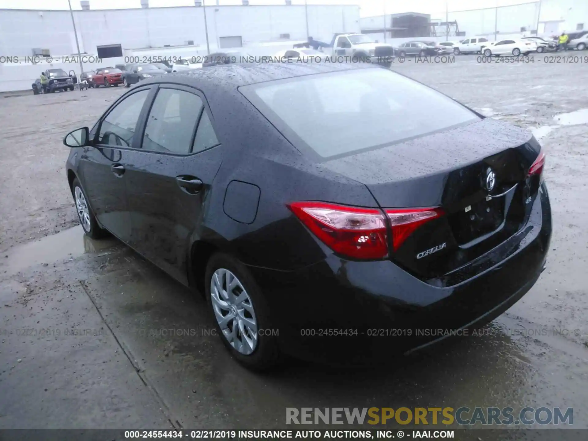 3 Photograph of a damaged car 5YFBURHE9KP941666 TOYOTA COROLLA 2019