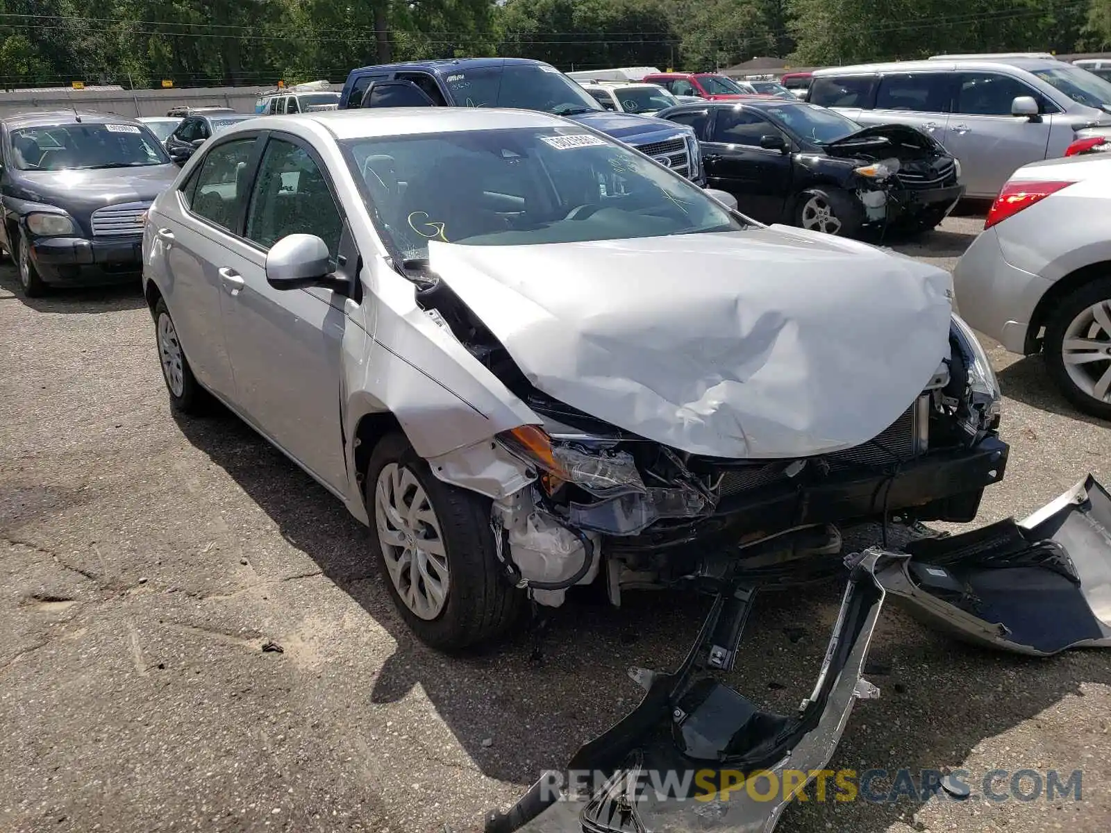 1 Photograph of a damaged car 5YFBURHE9KP941800 TOYOTA COROLLA 2019