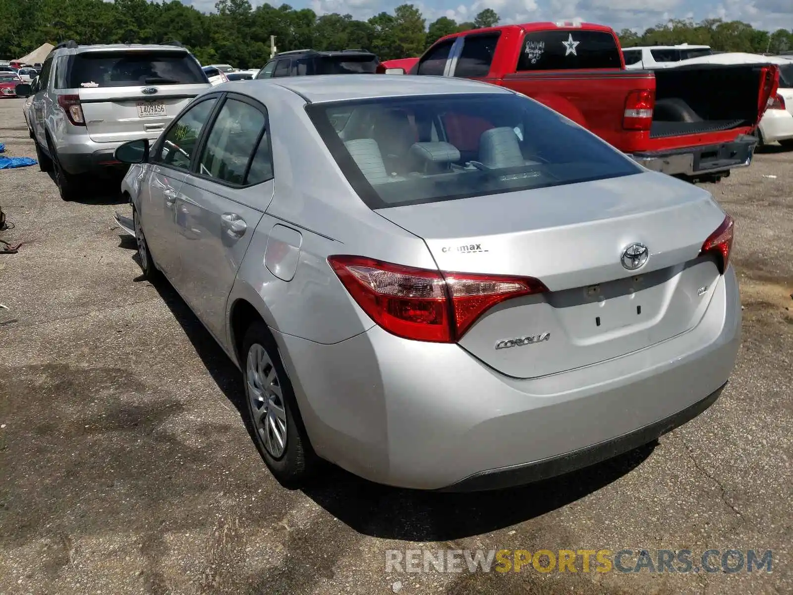 3 Photograph of a damaged car 5YFBURHE9KP941800 TOYOTA COROLLA 2019