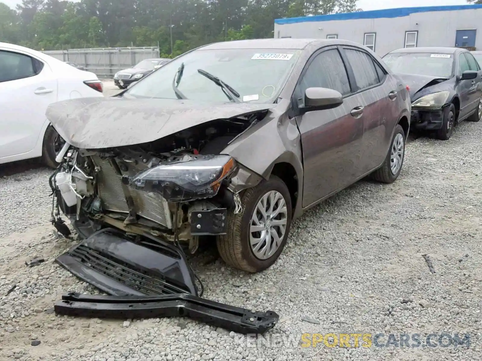 2 Фотография поврежденного автомобиля 5YFBURHE9KP943076 TOYOTA COROLLA 2019