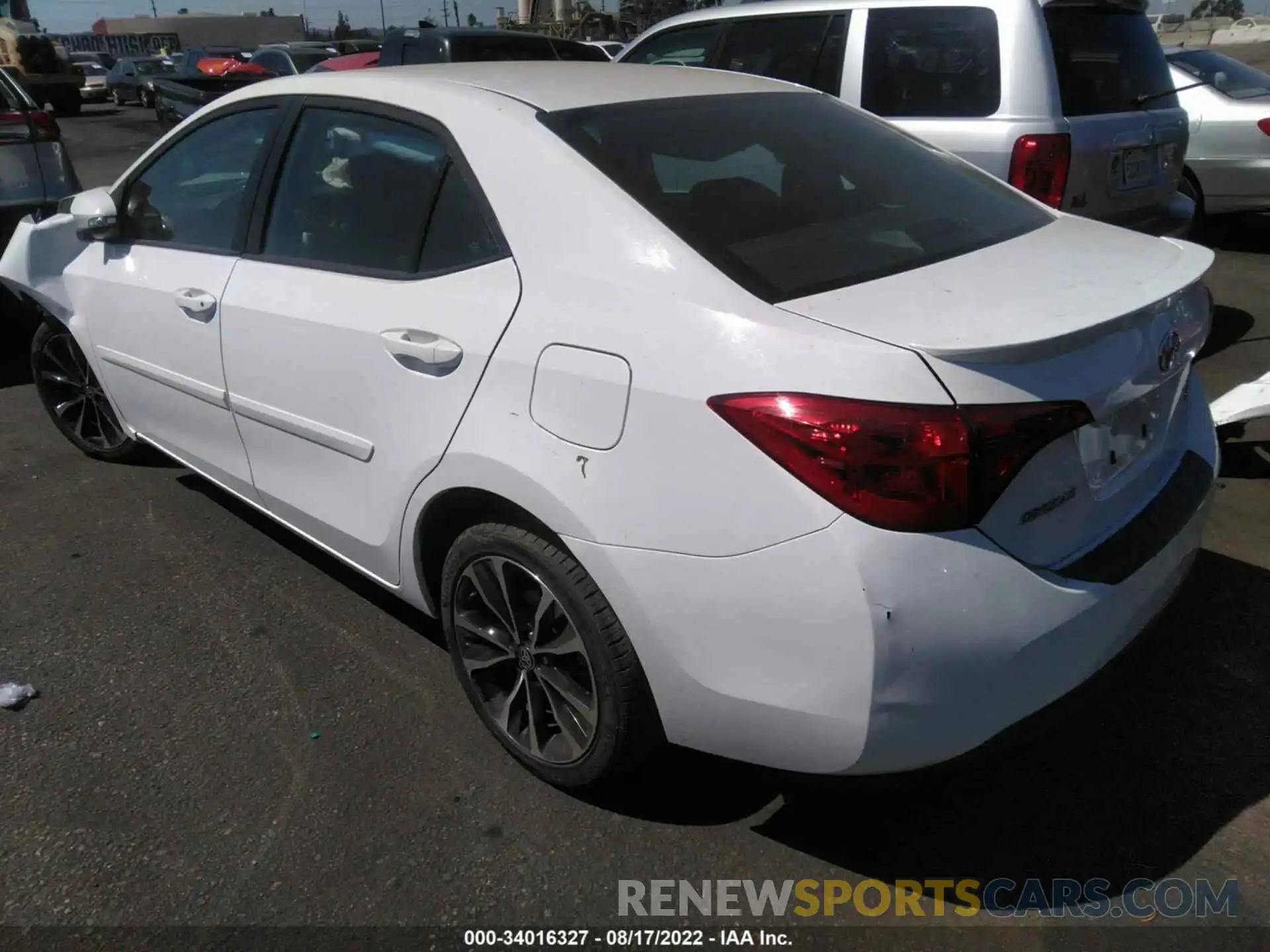 3 Photograph of a damaged car 5YFBURHE9KP943336 TOYOTA COROLLA 2019