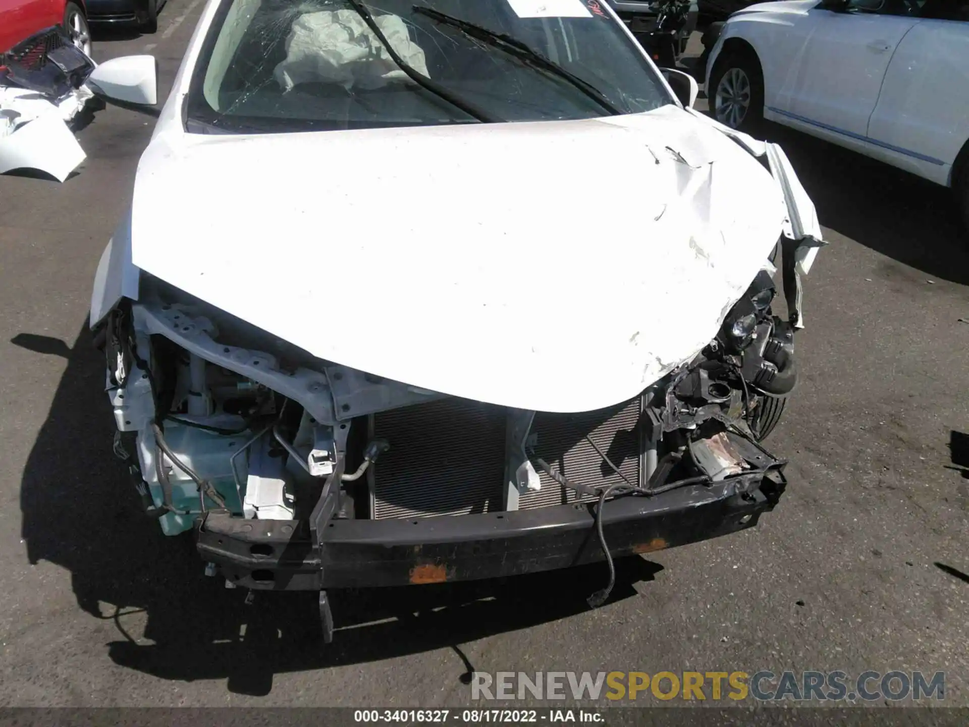 6 Photograph of a damaged car 5YFBURHE9KP943336 TOYOTA COROLLA 2019