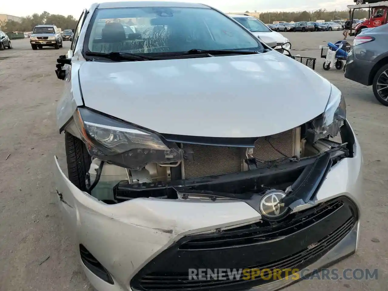 9 Photograph of a damaged car 5YFBURHE9KP943496 TOYOTA COROLLA 2019